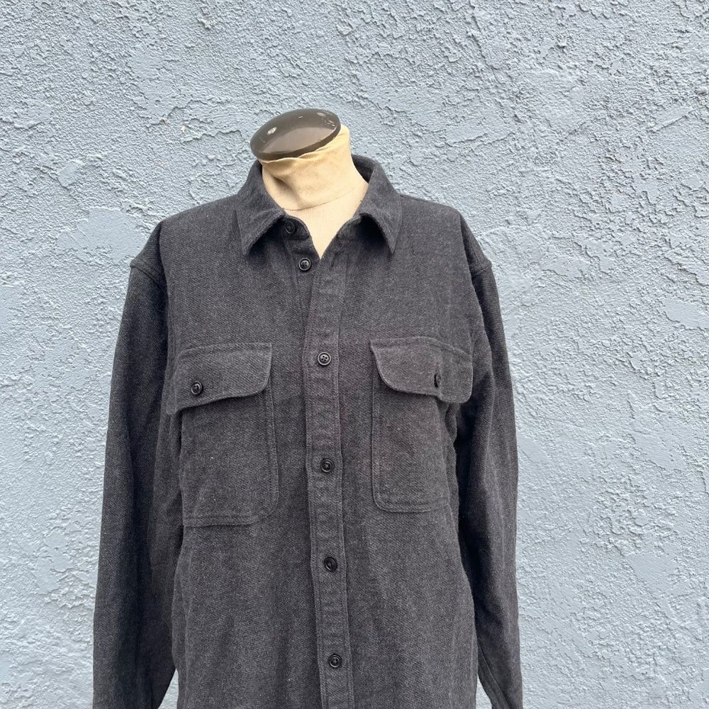 Everlane Heavyweight Overshirt in large cotton Men's Button Down